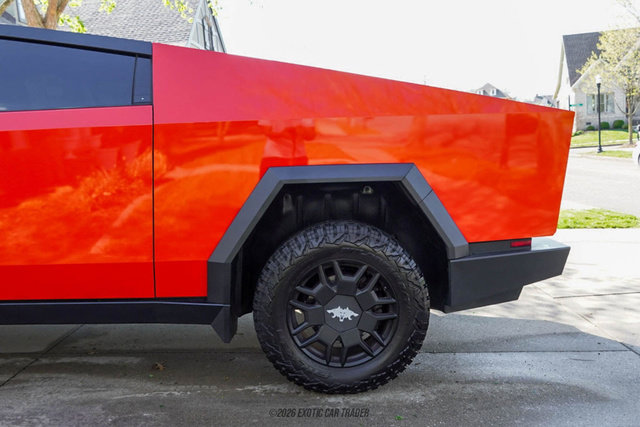 Used 2024 Tesla Cybertruck Cyberbeast AWD/4WD image 5