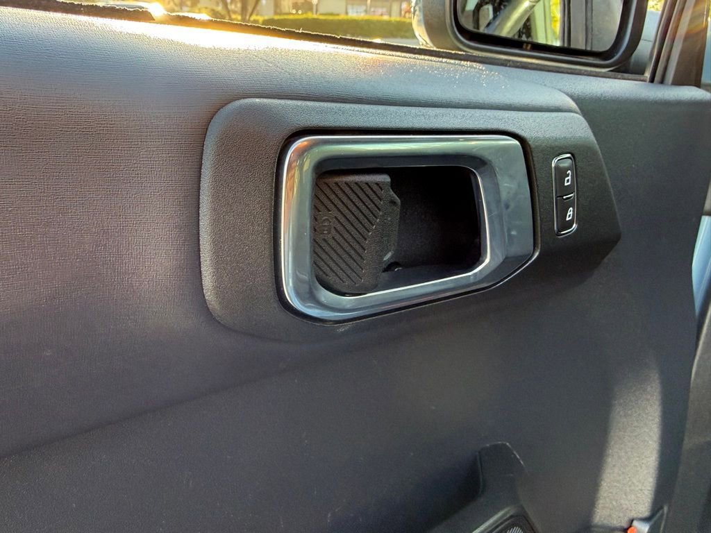 Used 2022 Ford Bronco Raptor image 18