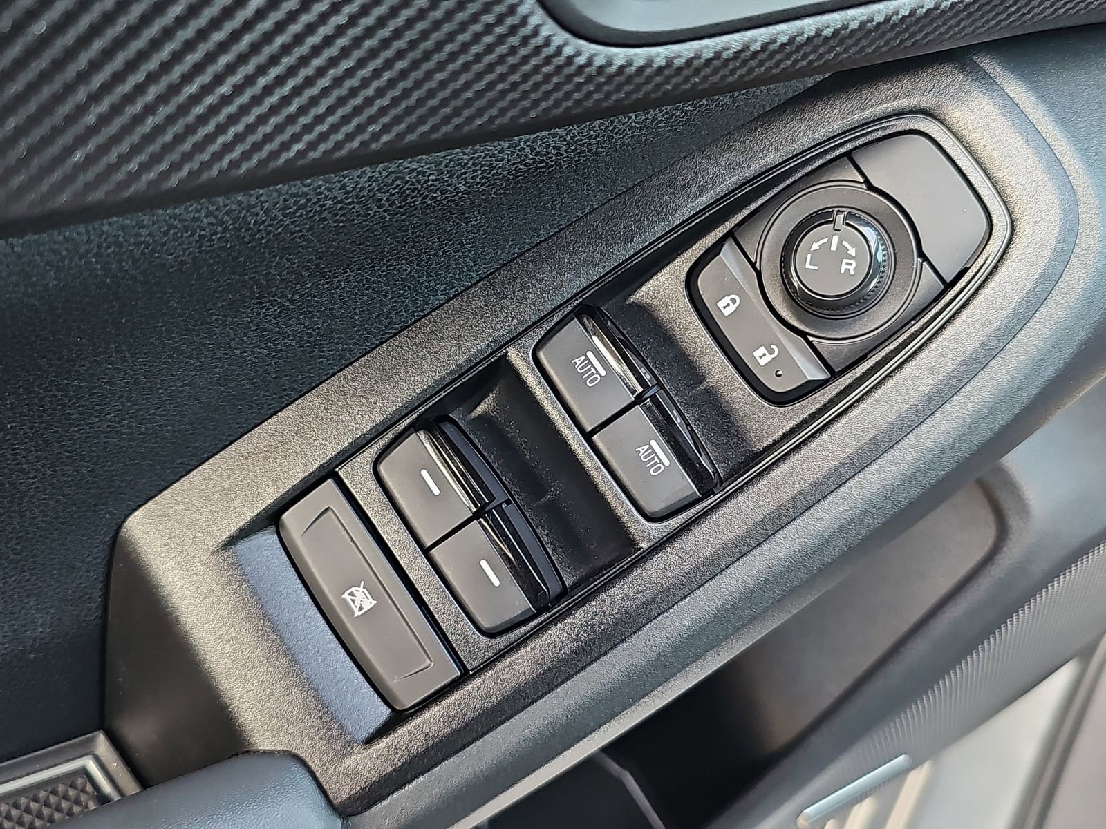 Certified 2024 Subaru Crosstrek 2.5i Wilderness w/ Crosstrek Mirror Package image 28