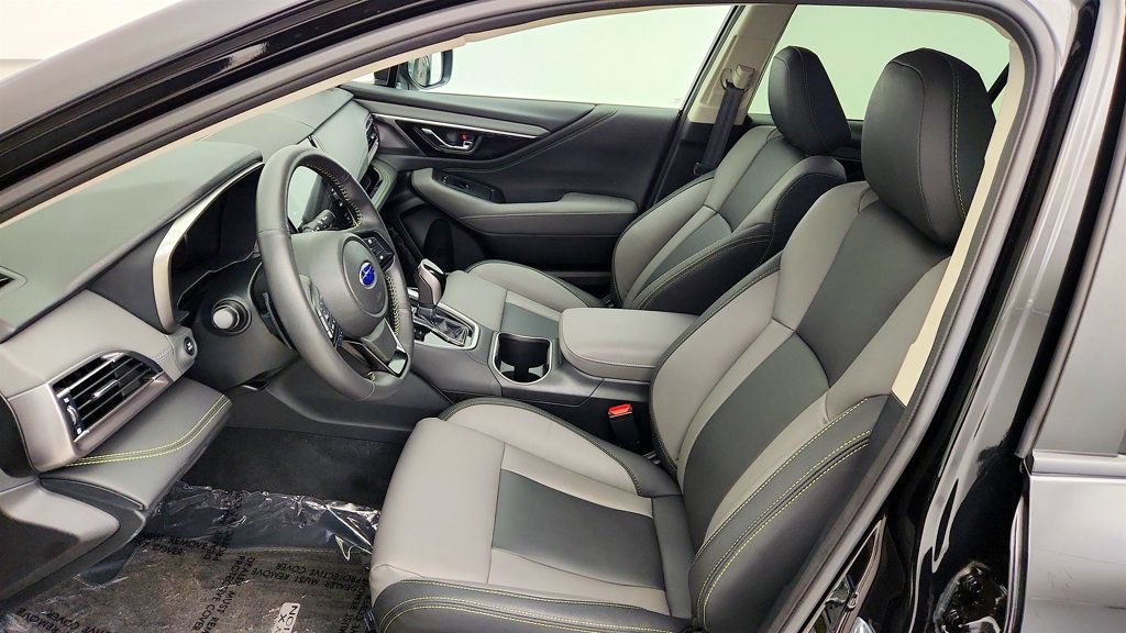 Used 2025 Subaru Outback Onyx Edition AWD/4WD image 20