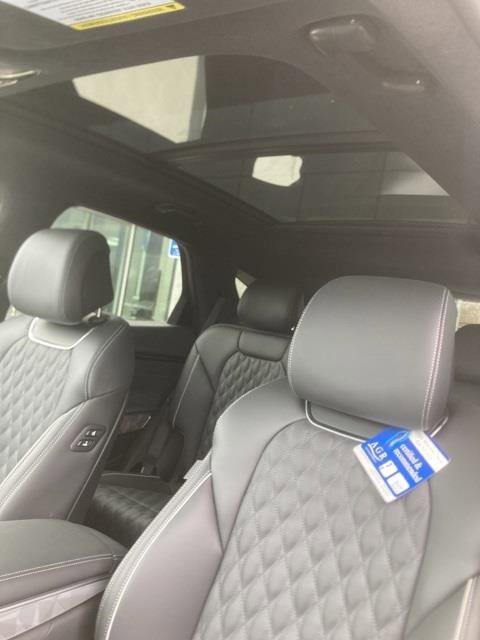 Used 2025 Genesis GV70 3.5T Sport w/ Sport Advanced Package image 22