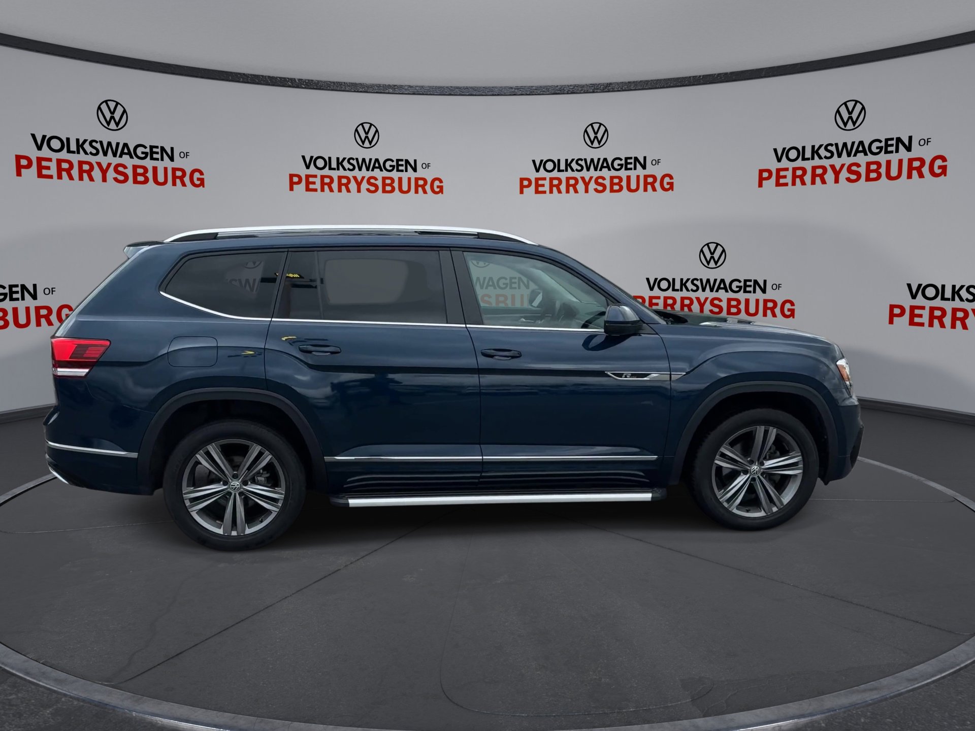 Used 2019 Volkswagen Atlas SEL R-Line image 9