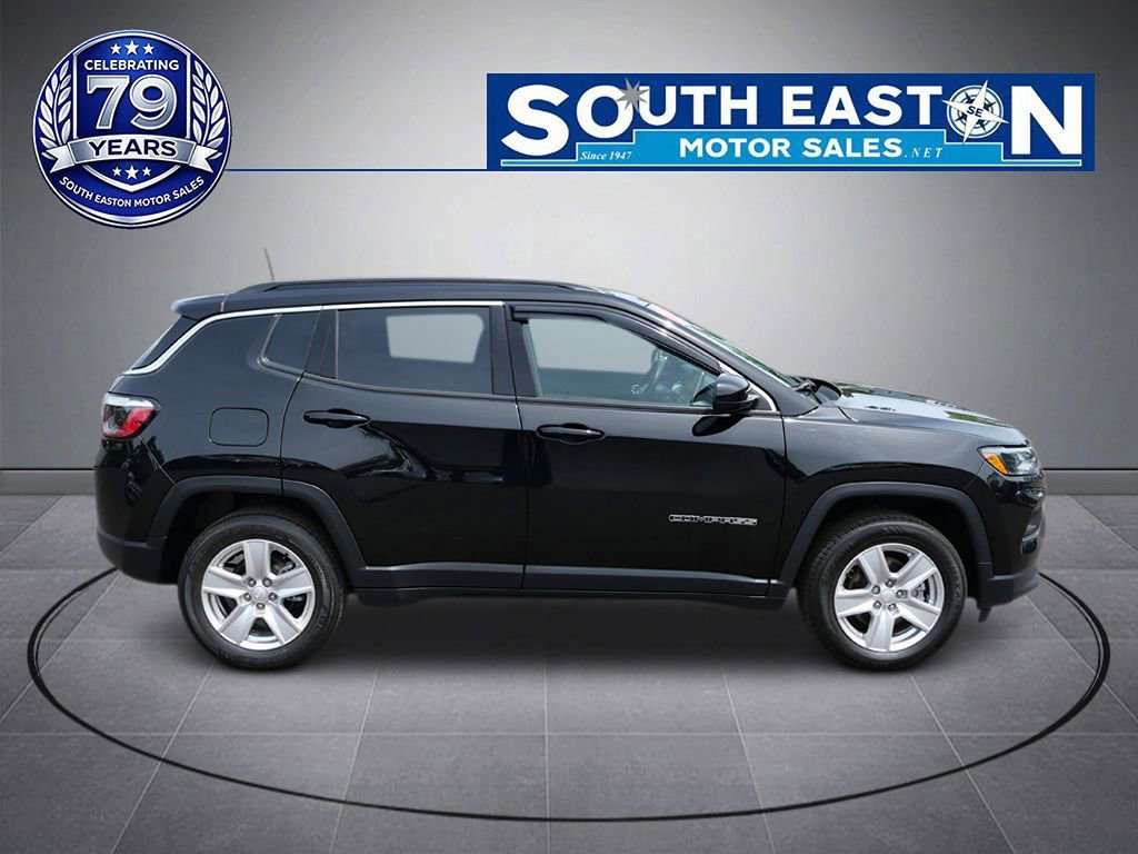 Used 2022 Jeep Compass Latitude w/ Convenience Group AWD/4WD image 8