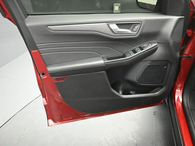 Used 2025 Ford Escape SE image 21