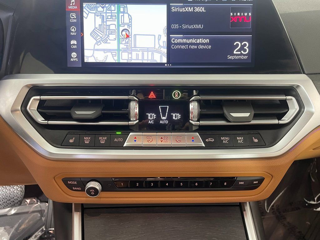 Used 2023 BMW 430i Convertible w/ Premium Package image 21