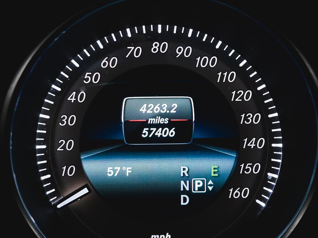 Used 2014 Mercedes-Benz E 350 4MATIC Sedan image 24