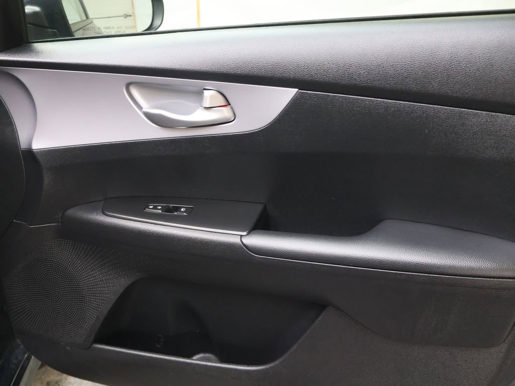 Used 2024 Kia Forte LXS image 12