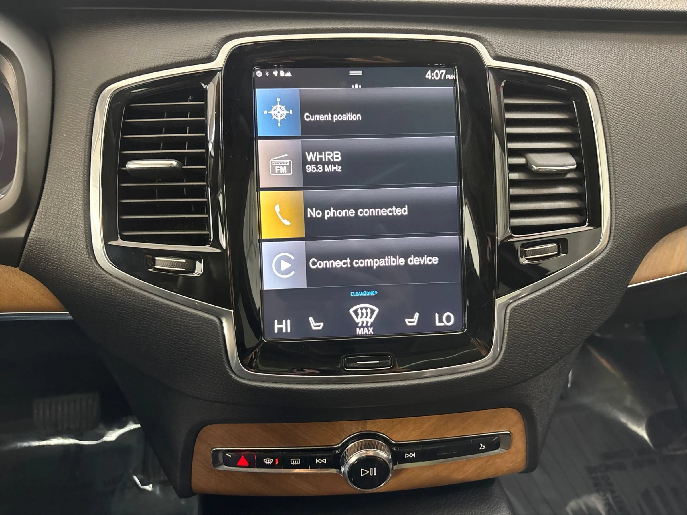 Used 2022 Volvo XC90 T6 Momentum w/ Advanced Package AWD/4WD image 43