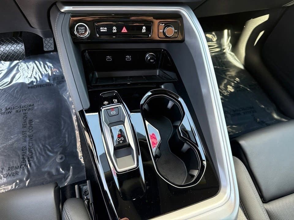 Certified 2025 Audi Q5 Premium Plus w/ Premium Plus image 17