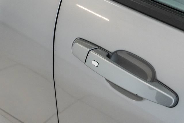 Used 2024 Chevrolet Equinox LS w/ LS Convenience Package AWD/4WD image 9