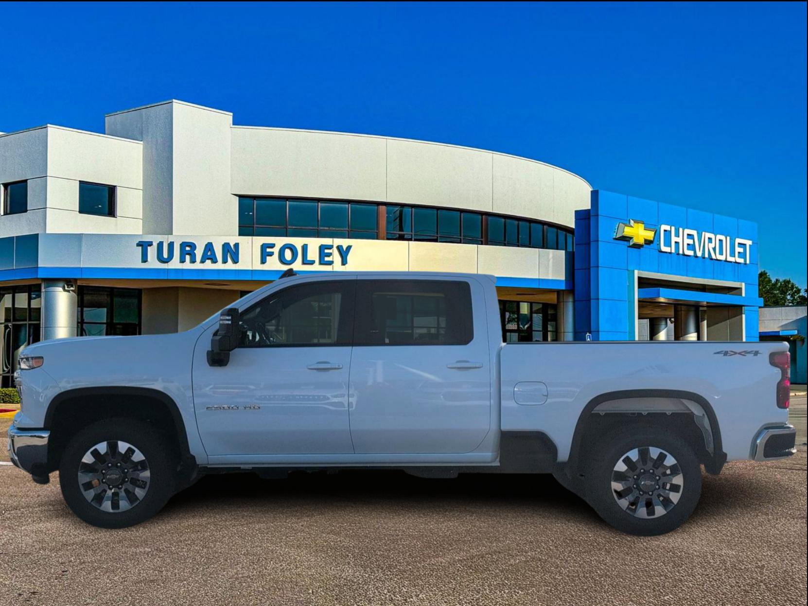 New 2026 Chevrolet Silverado 2500 LT image 2