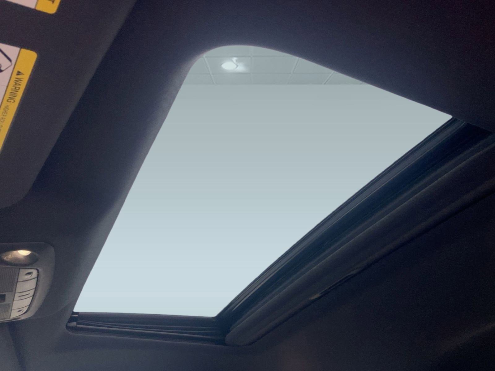 Used 2023 INFINITI QX80 Sensory w/ All-Season Package image 13