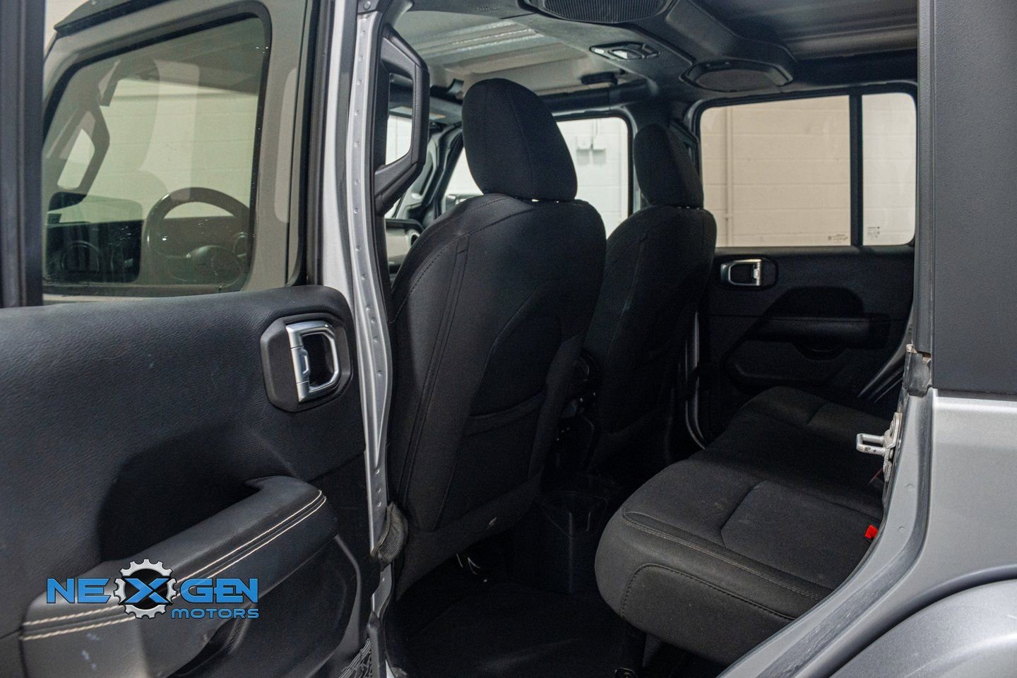 Used 2021 Jeep Wrangler Unlimited Sahara image 23