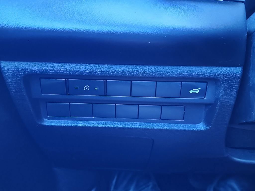 Used 2024 Mitsubishi Outlander SE Black Edition image 22