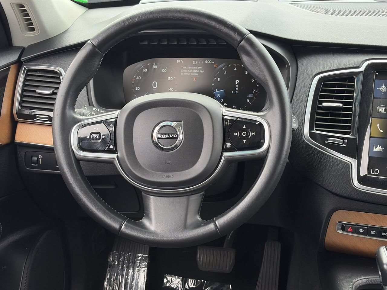 Used 2021 Volvo XC90 T6 Momentum w/ Advanced Package AWD/4WD image 13