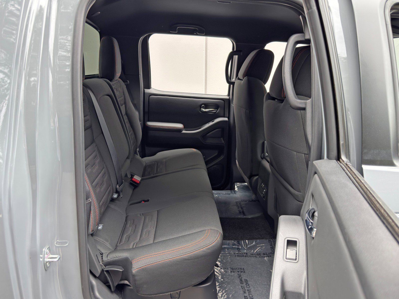 Used 2024 Nissan Frontier PRO-4X w/ Pro Convenience Package AWD/4WD image 39