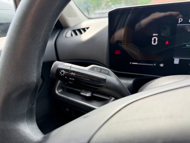 Used 2025 Kia K4 FWD image 38