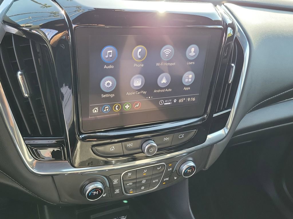 Used 2023 Chevrolet Traverse LT image 8