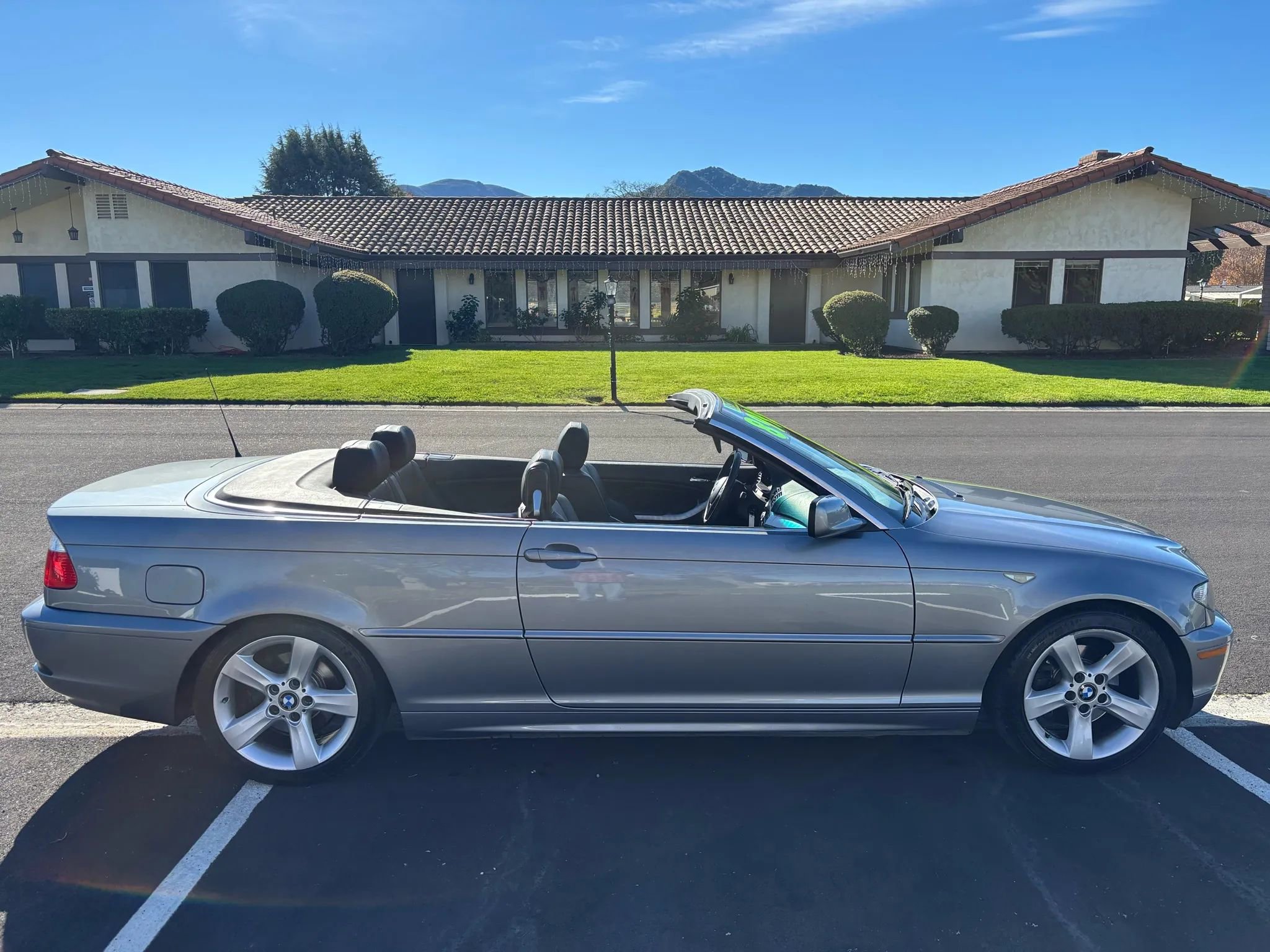 Used 2005 BMW 325Ci Convertible image 3