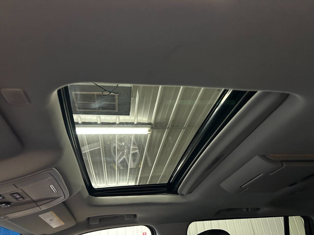 Used 2017 GMC Yukon XL Denali w/ Open Road Package image 32