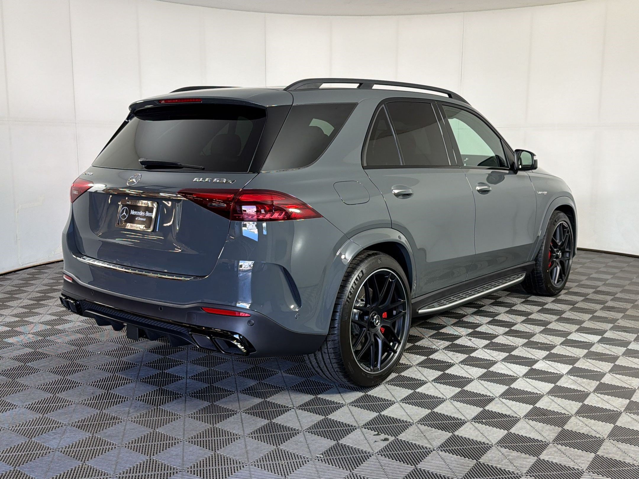 New 2026 Mercedes-Benz GLE 63 AMG S image 9
