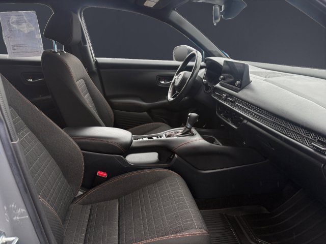 Certified 2025 Honda HR-V Sport image 15