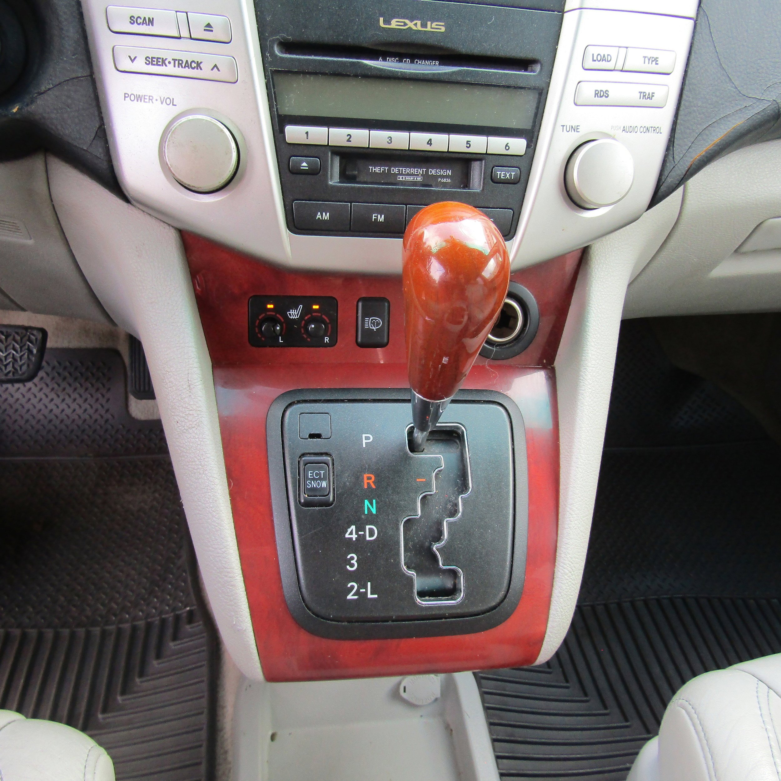 Used 2004 Lexus RX 330 Base image 13