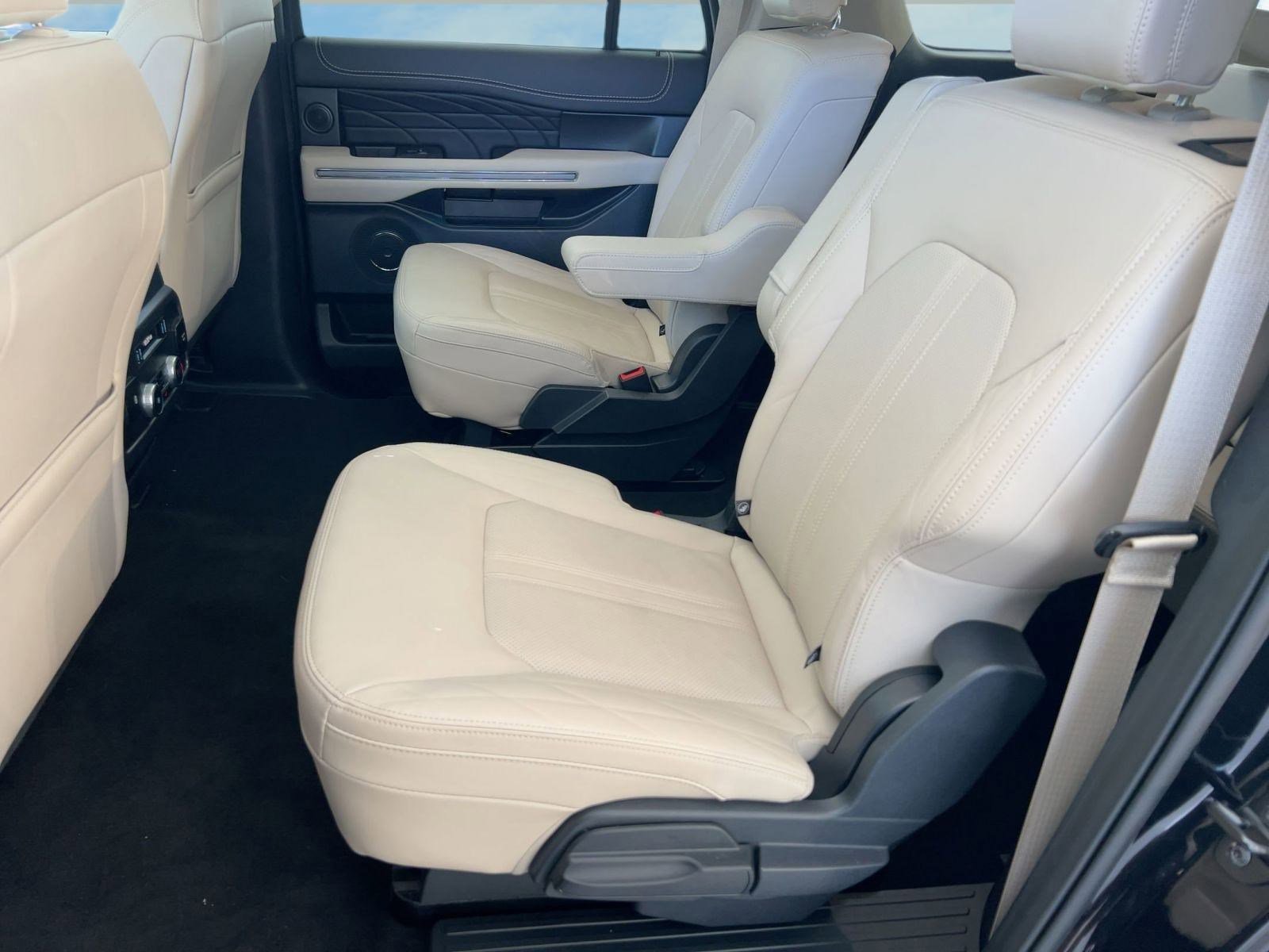 Used 2024 Ford Expedition Max Platinum image 15