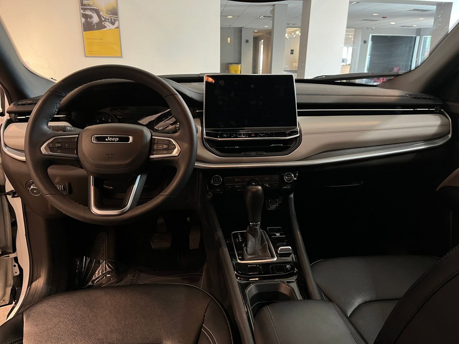 Used 2025 Jeep Compass Limited AWD/4WD image 33