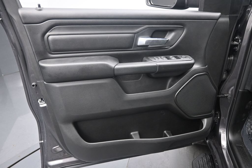 New 2026 RAM 1500 Express AWD/4WD image 19