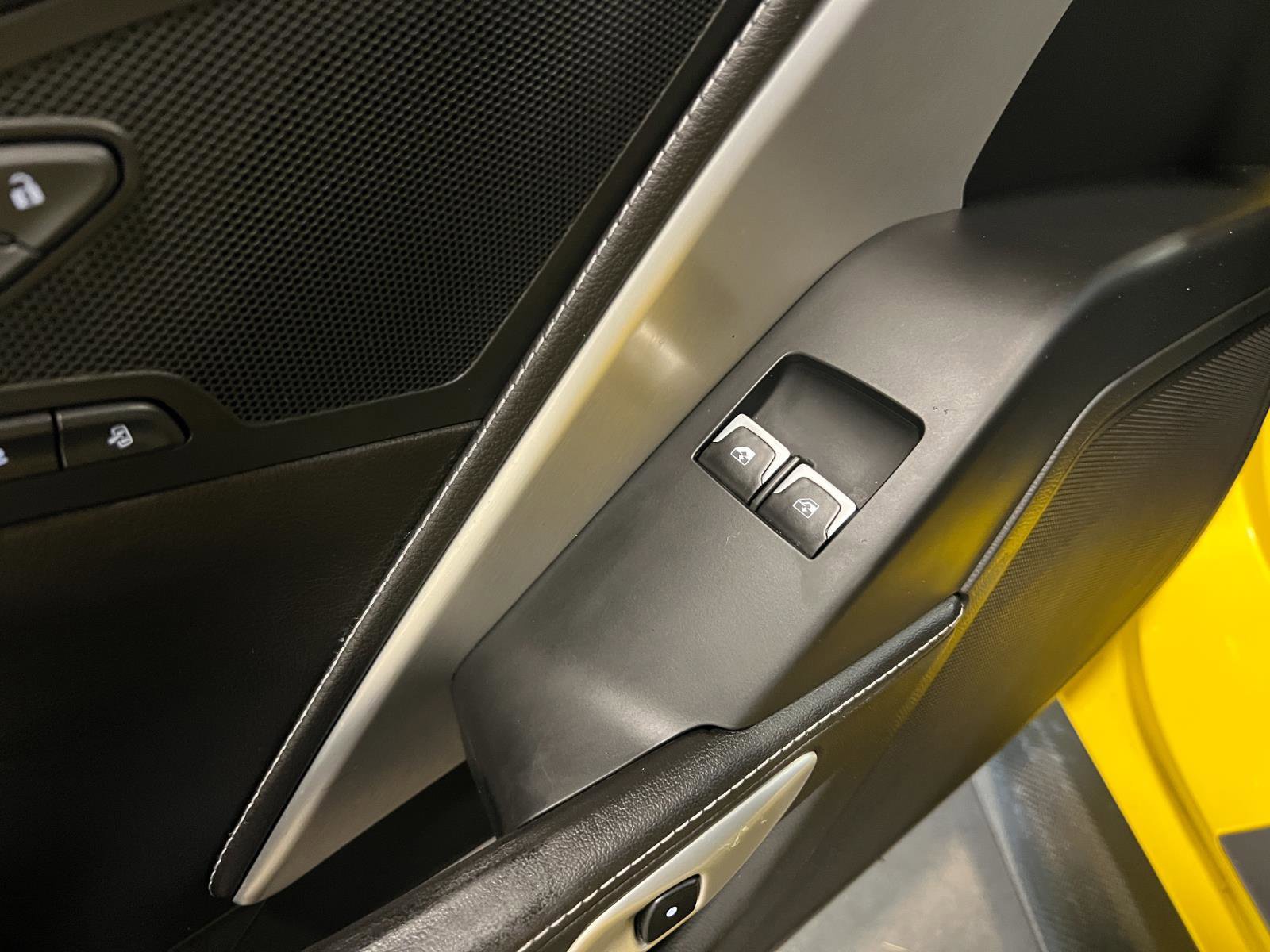 Used 2016 Chevrolet Corvette Stingray Coupe w/ 2LT Preferred Equipment Group image 27