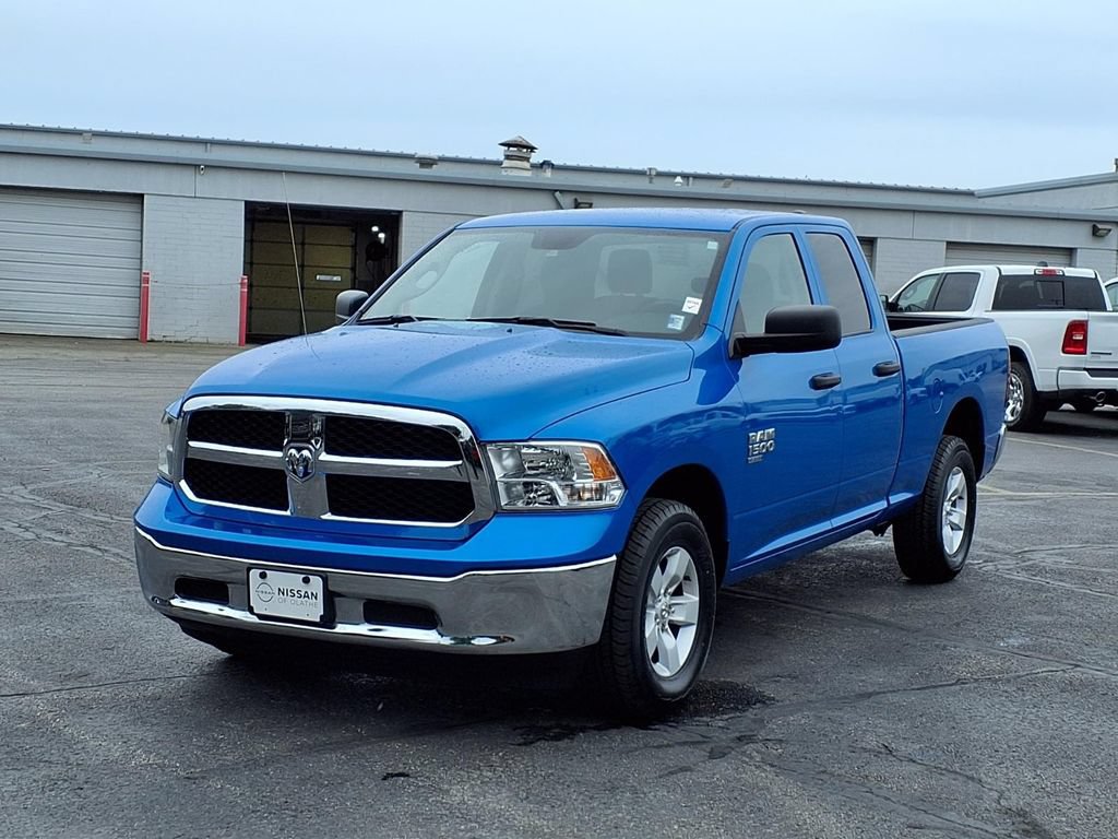 Used 2024 RAM 1500 Classic SLT AWD/4WD image 2
