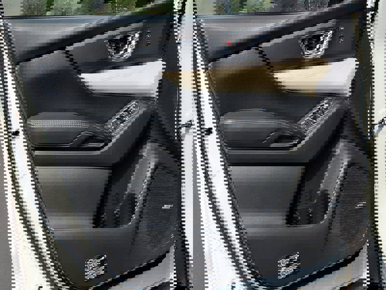 Used 2020 Subaru Ascent Limited w/ Technology Package image 26