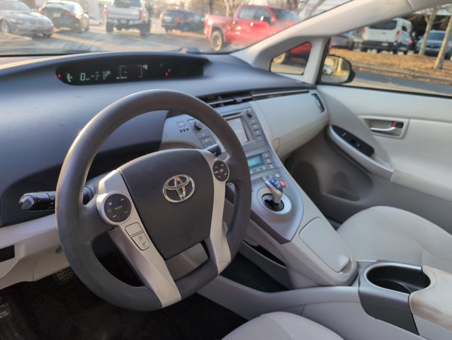 Used 2014 Toyota Prius Two image 5