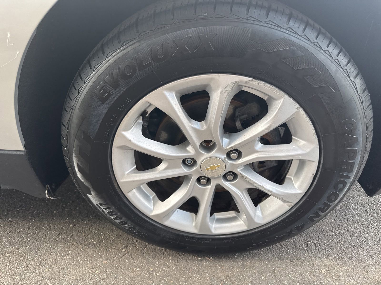 Used 2020 Chevrolet Equinox LS FWD image 12