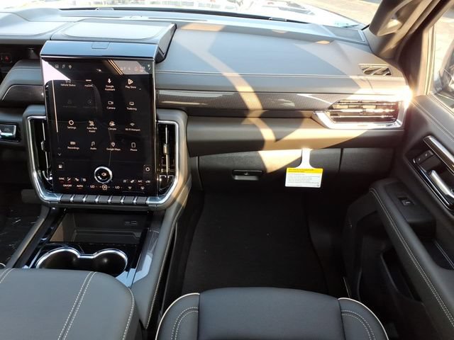 New 2026 GMC Yukon XL Elevation w/ Elevation Premium Package AWD/4WD image 19