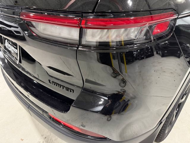 New 2025 Jeep Grand Cherokee Limited w/ Black Appearance Package image 12