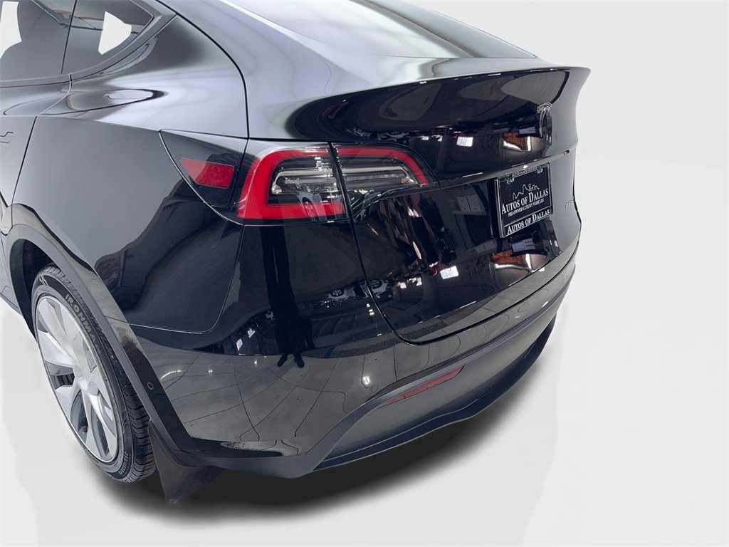 Used 2021 Tesla Model Y Long Range image 19