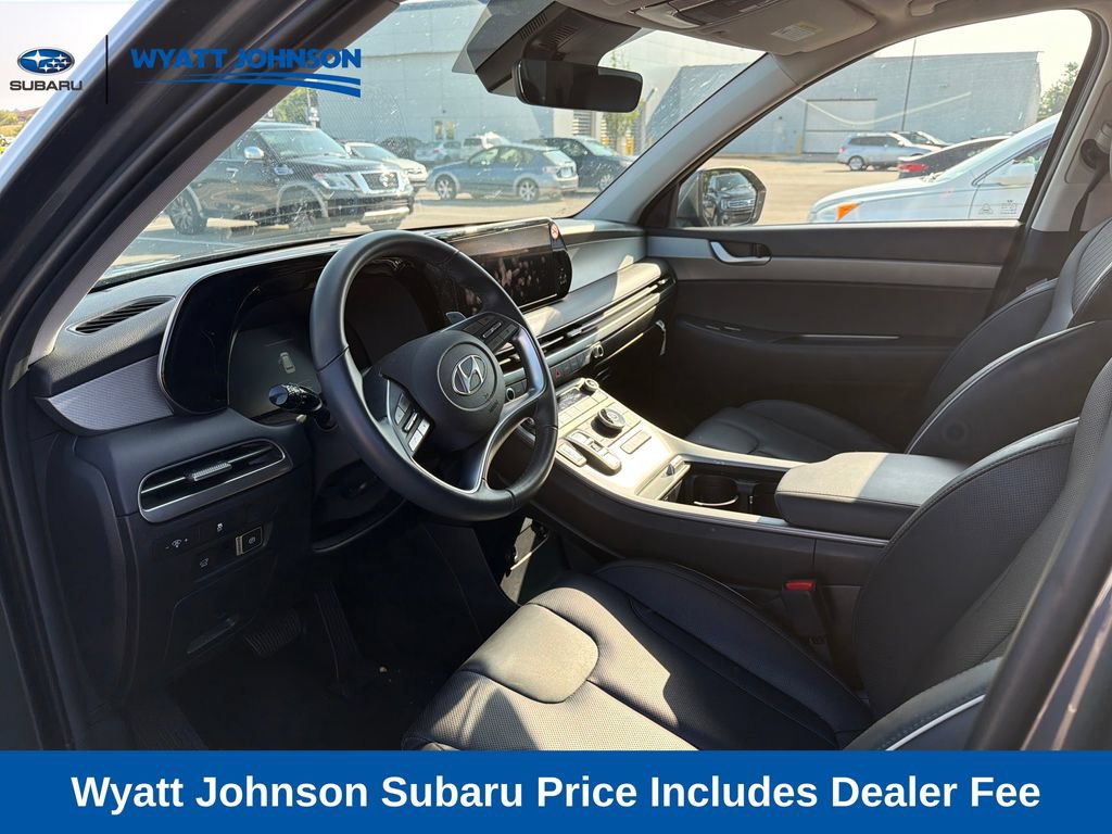 Used 2025 Hyundai Palisade SEL FWD image 11