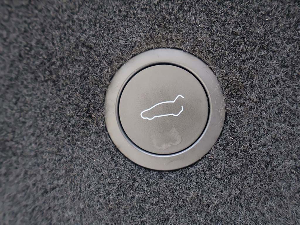 Used 2023 Tesla Model S Standard Range AWD/4WD image 21