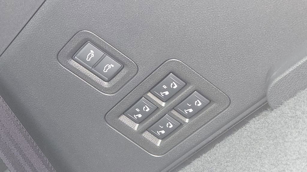 New 2026 INFINITI QX80 Autograph w/ Premium Cargo Package image 9