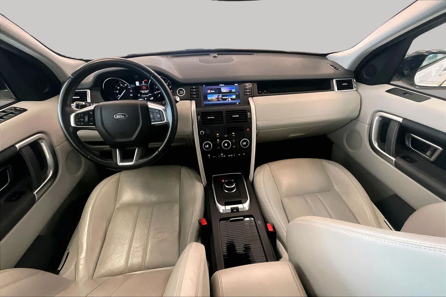 Used 2017 Land Rover Discovery Sport HSE AWD/4WD image 14