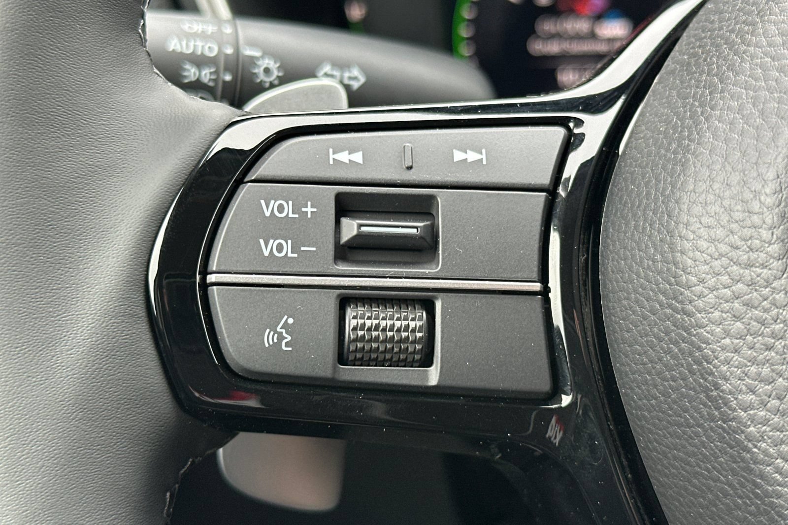 New 2025 Honda CR-V FWD e:FCEV image 29