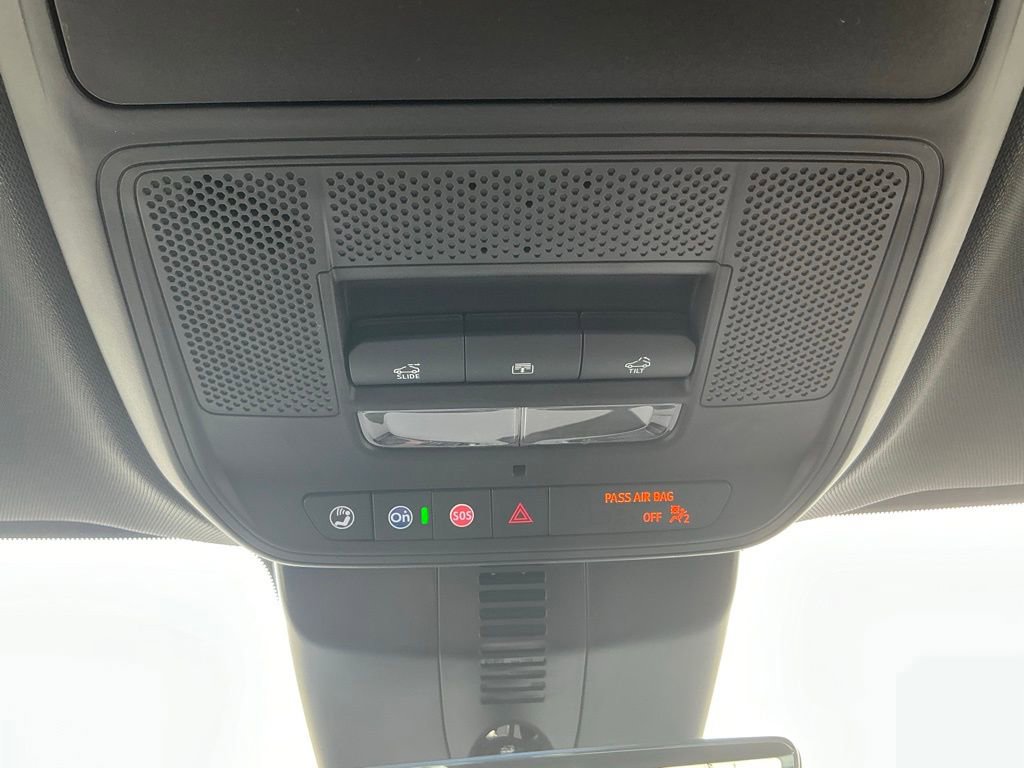 New 2026 Chevrolet Traverse Z71 w/ Driver Confidence Package image 31