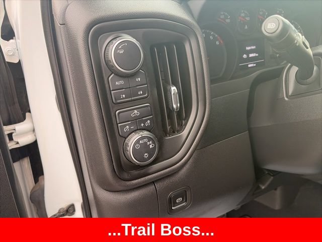 Used 2022 Chevrolet Silverado 1500 Custom Trail Boss w/ LPO, Dark Essentials Package AWD/4WD image 12