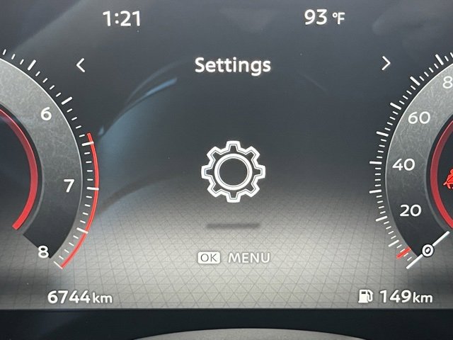 Used 2025 Nissan Kicks SR image 15