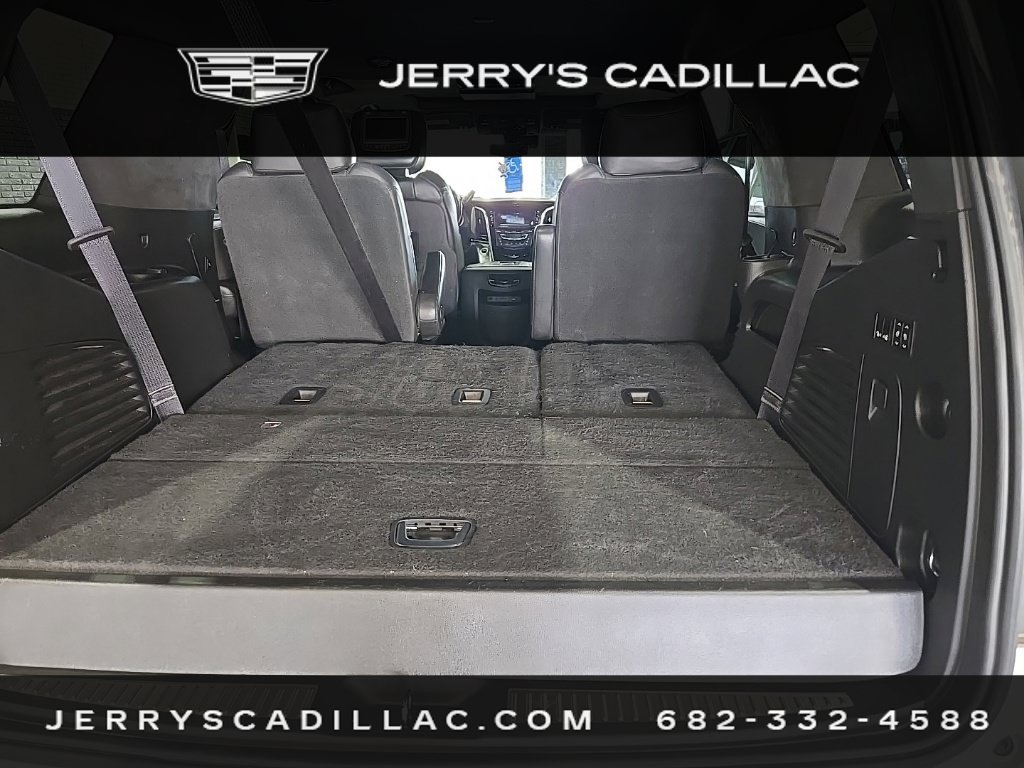 Used 2019 Cadillac Escalade Platinum AWD/4WD image 10