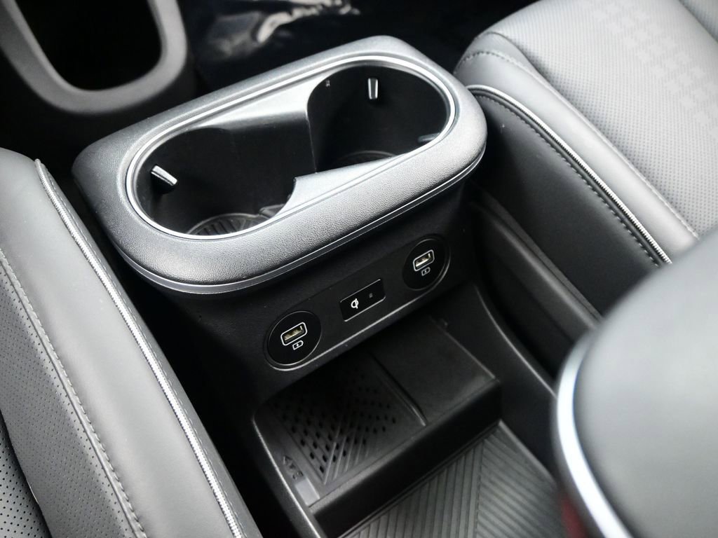 Used 2024 Hyundai Ioniq 5 Limited image 24