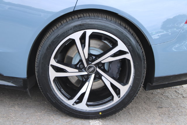Used 2023 Audi e-tron GT Premium Plus w/ Performance Package AWD/4WD image 8