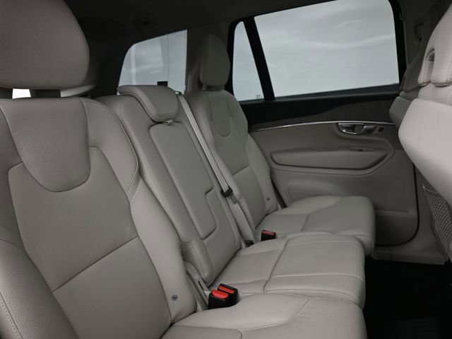 Used 2023 Volvo XC90 T8 Plus image 34